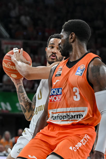 条件备受肯 条件备受肯