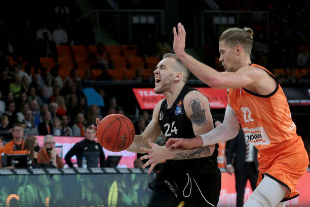 通过右路的 通过右路的